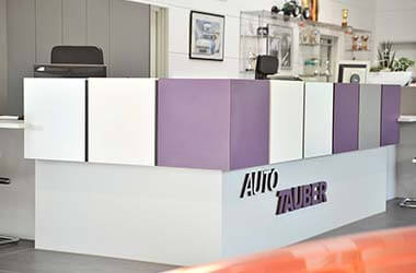 Empfangstheke Auto Tauber